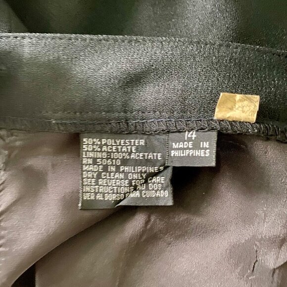 Black Fully Lined Skirt With Back Slit and Pockets Size 14 - Picture 5 of 5